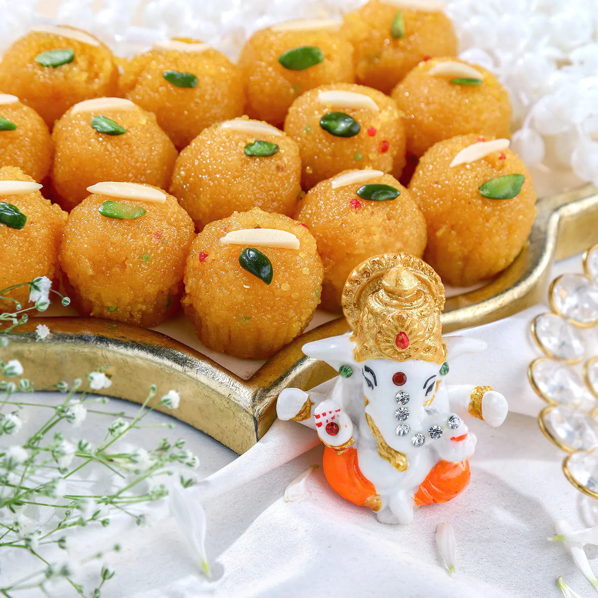 Motichoor Ladoo With Ganesh Idol