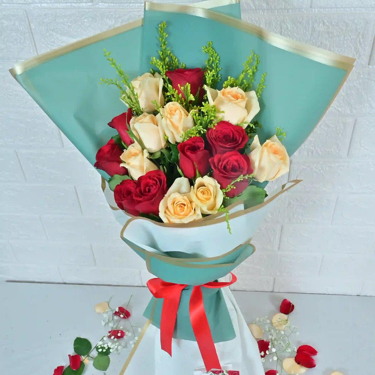 Happy Timeless Mix Rose Bouquet2