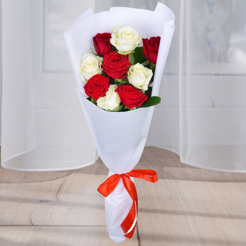 Premium Red & White Roses Bouquet